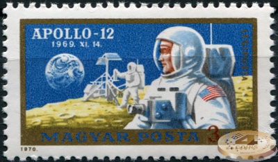 Венгрия. 1970. Аполлон-12. Высадка на Луну (Почтовая марка. MNH OG)